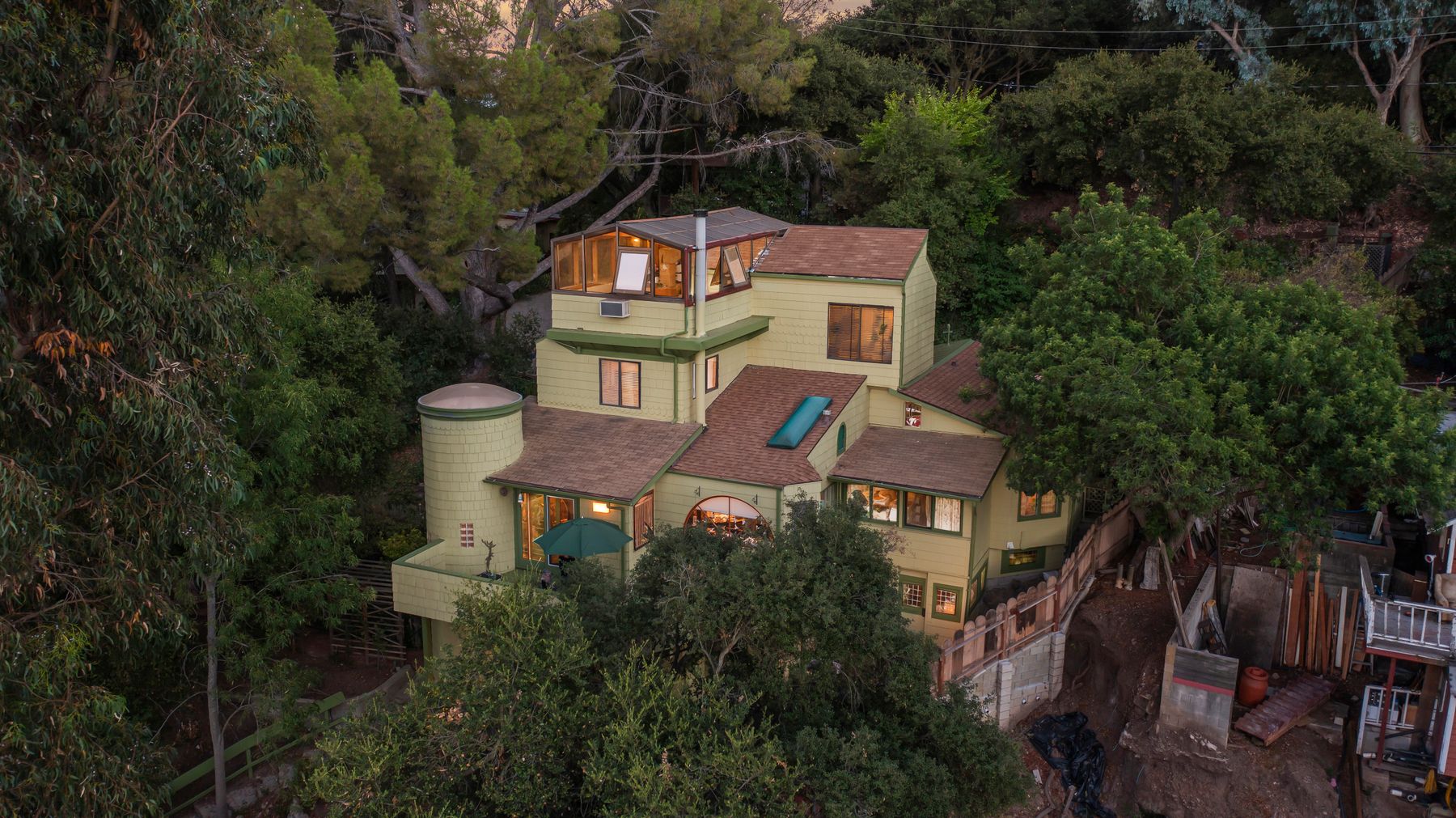 Robin Williams’ Former Topanga Canyon Home Listed by LIV Sotheby’s International Realty, Featured by LA Daily News